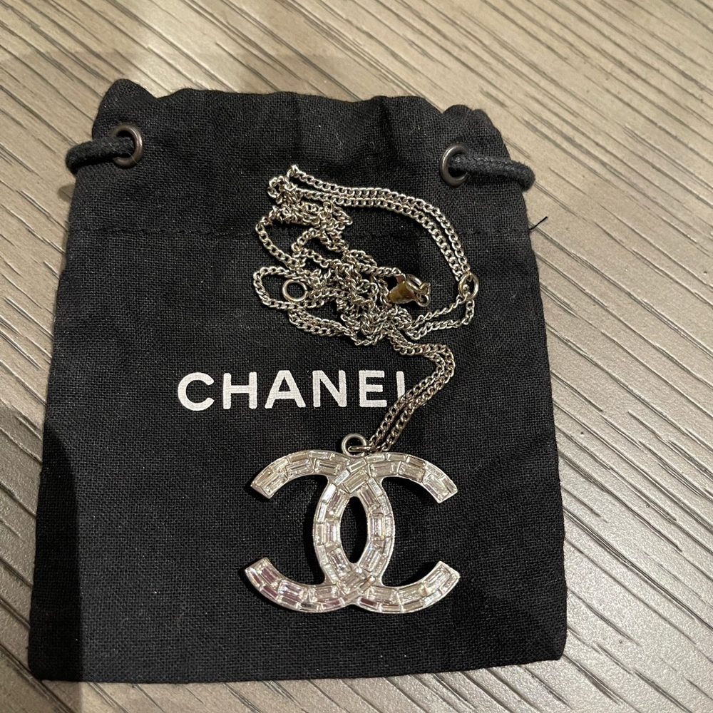 CHANEL Silver-Tone CC Crystal Pendant Necklace